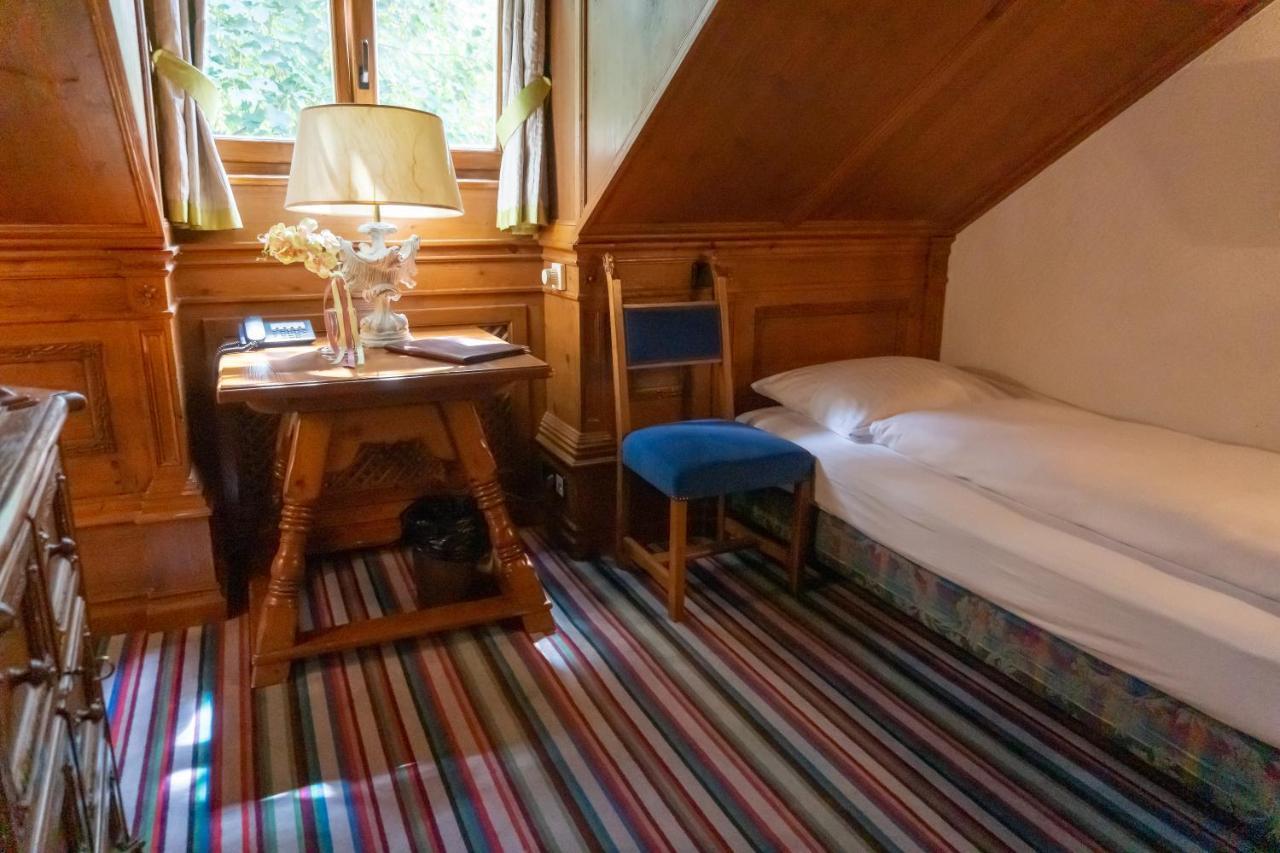 Hotel Schrenkhof Унтерхахинг Экстерьер фото
