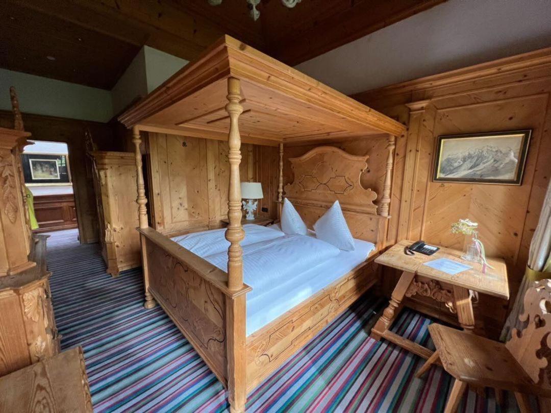 Hotel Schrenkhof Унтерхахинг Экстерьер фото